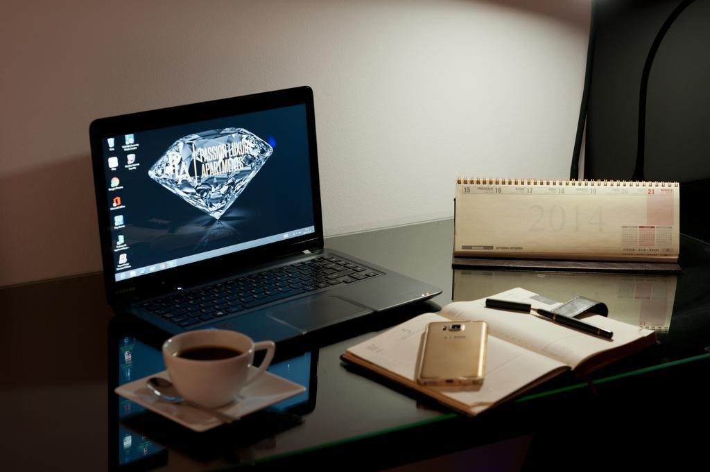 Diamonds Apartment クラクフ 部屋 写真